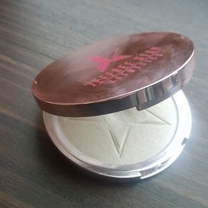 Jeffree Star Crystal Ball Skin Frost